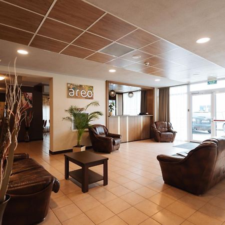 Areo Hotel & Restaurant Bradesti Экстерьер фото