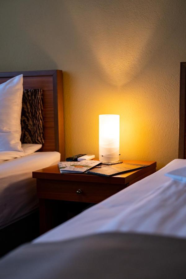 Areo Hotel & Restaurant Bradesti Экстерьер фото